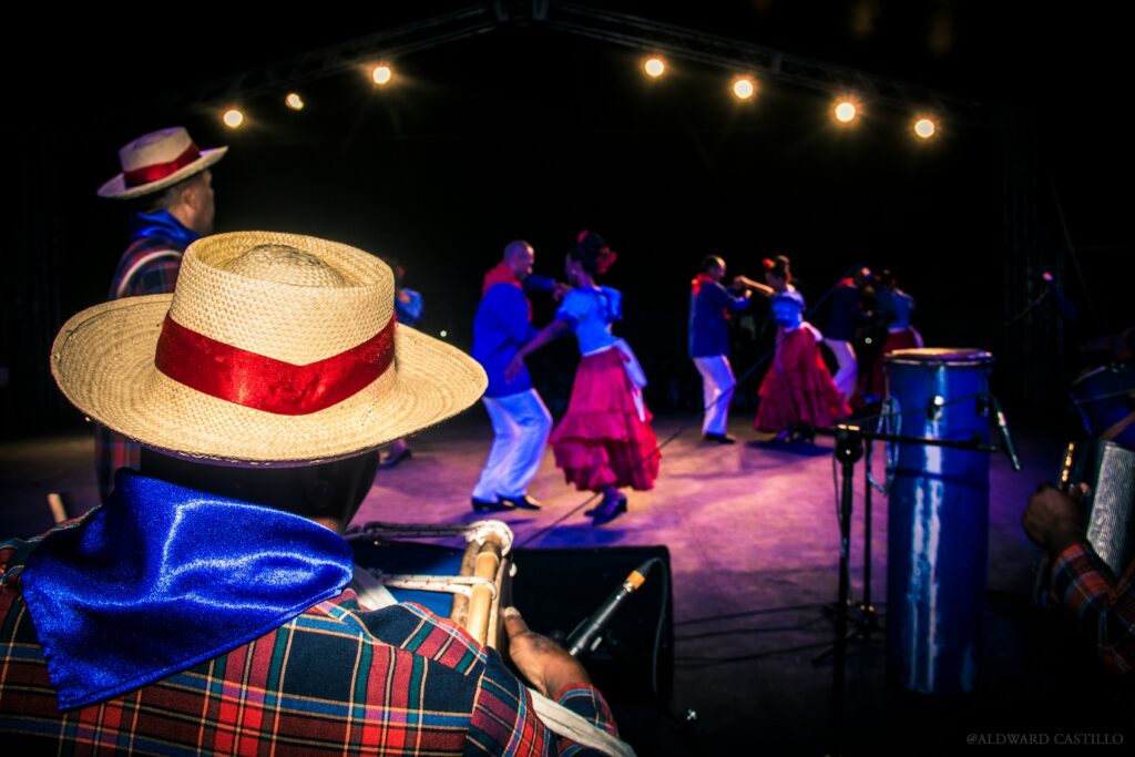 aldward castillo y2qiwii6nzm unsplash